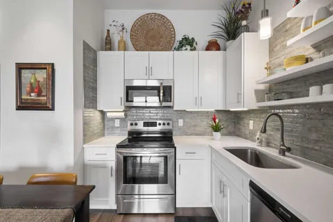$499,900 | 1900 12th Avenue South, Unit 513, Nashville, TN 37203