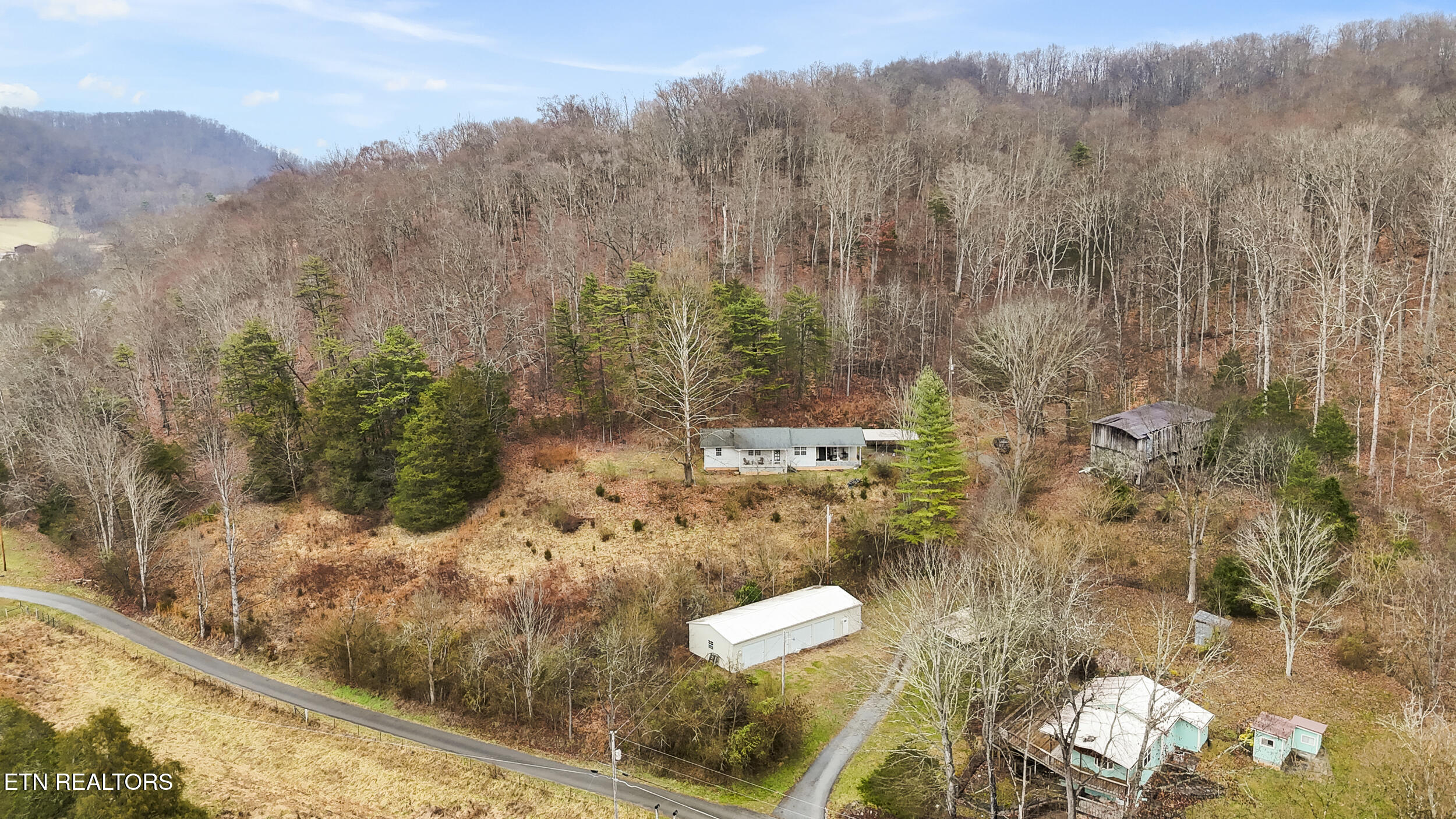 370 Vannoy Road Tazewell, TN 37879 - Photo 4 of 43 DJI_20260109102409_0705_D_1