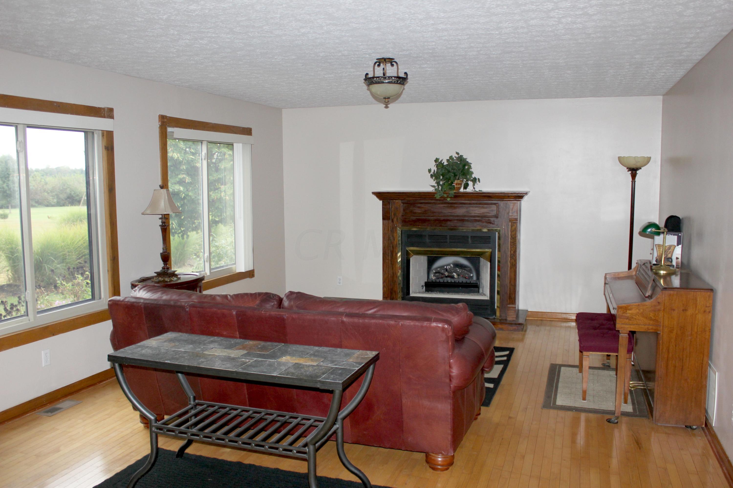 8091 Hagerty Road Ashville, OH 43103 - Photo 6 of 26 Gallery Image 6