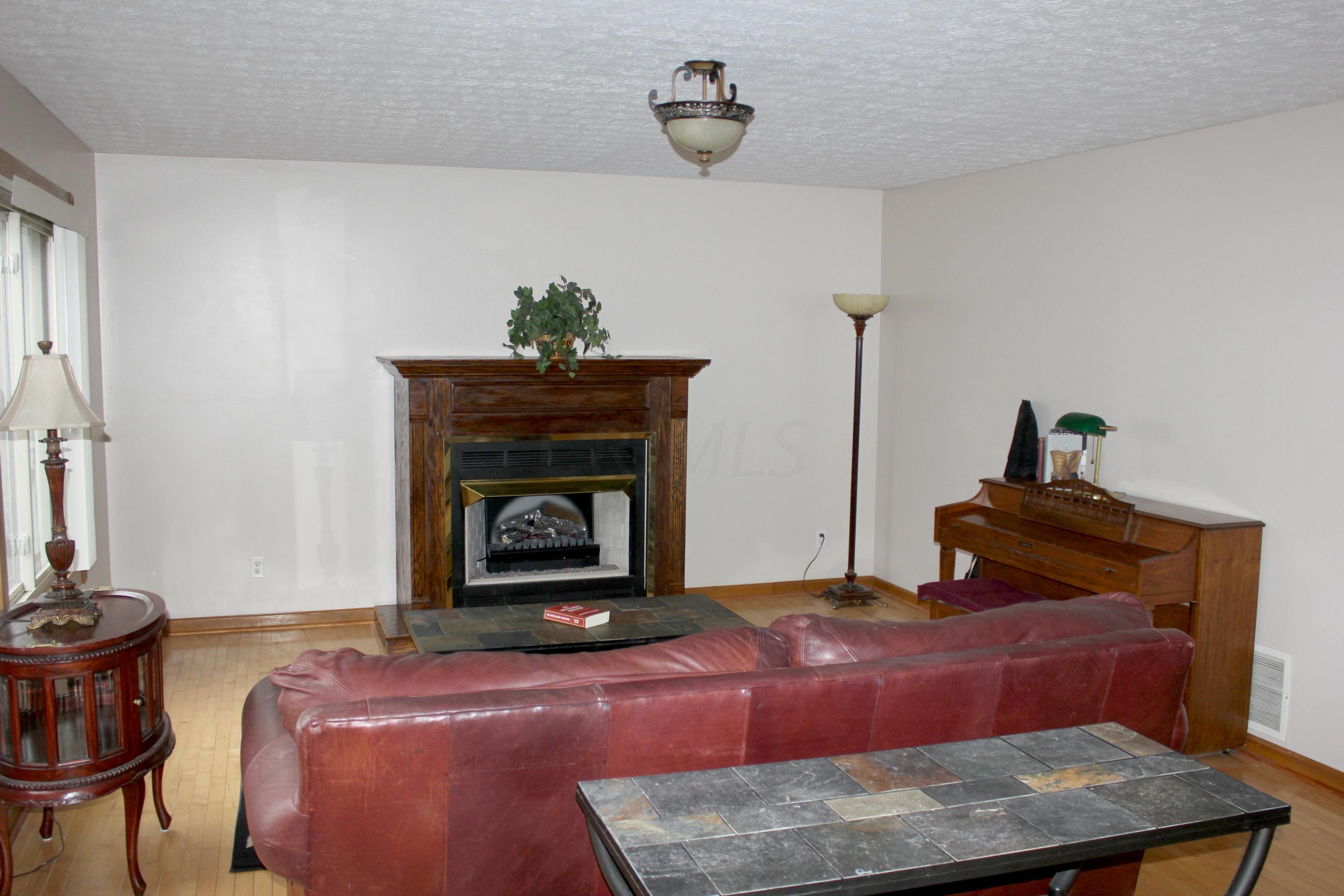 8091 Hagerty Road Ashville, OH 43103 - Photo 7 of 26 Gallery Image 7