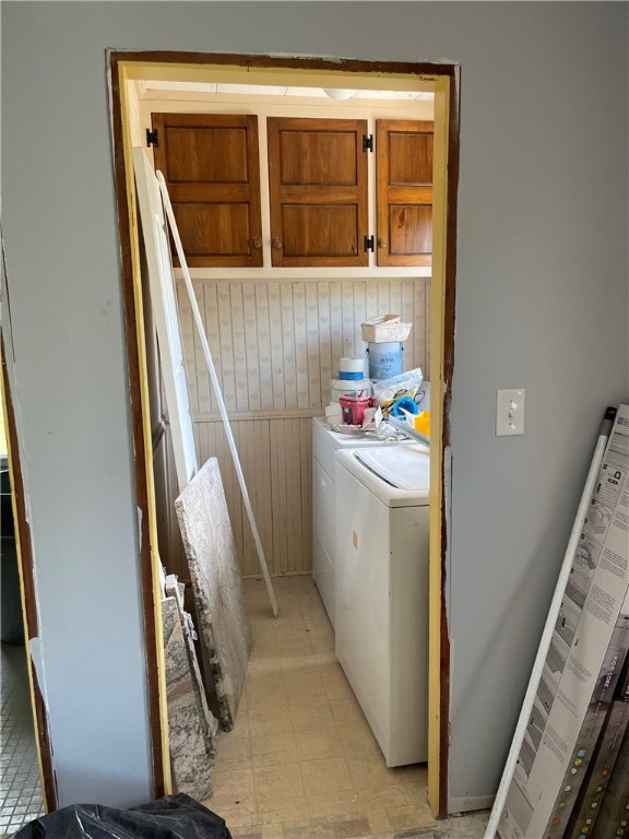 79 Thomas Street Woonsocket, RI 02895 - Photo 17 of 23 2nd floor laundry area