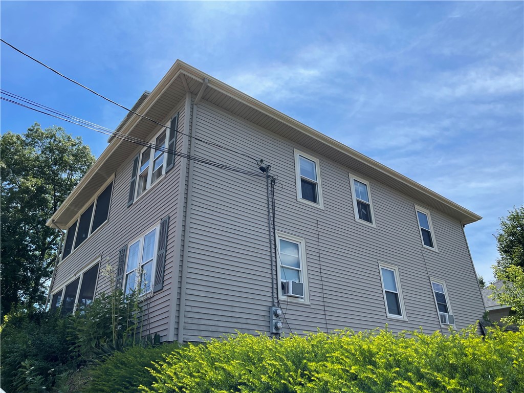 79 Thomas Street Woonsocket, RI 02895 - Photo 2 of 23 Gallery Image 2