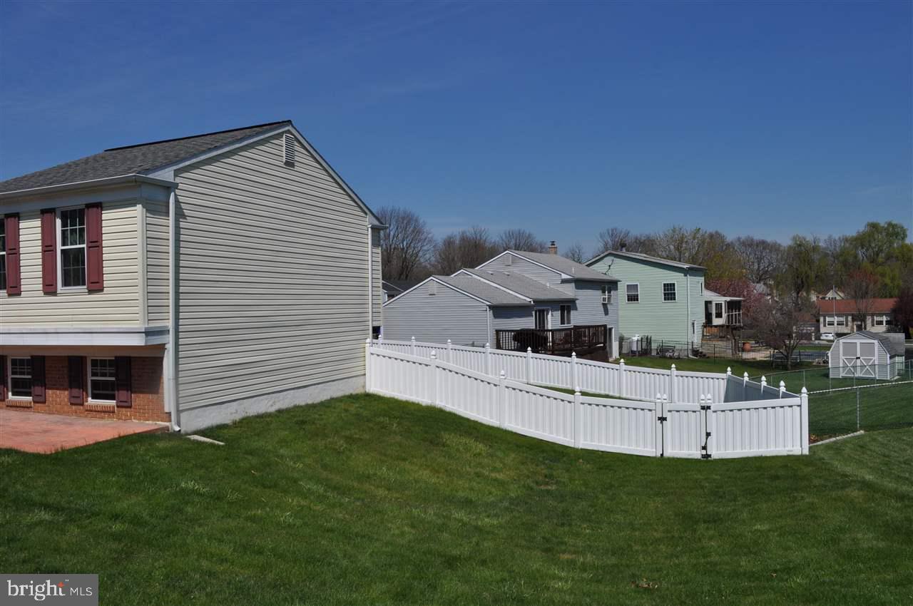391 Holbrook Road York, PA 17402 - Photo 3 of 30 Gallery Image 3