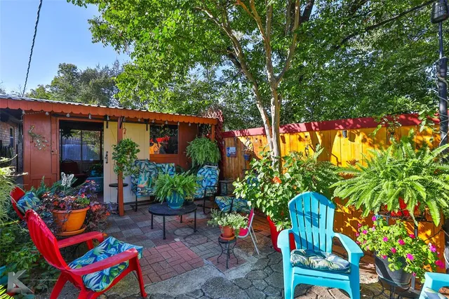 a view of outdoor space yard and patio