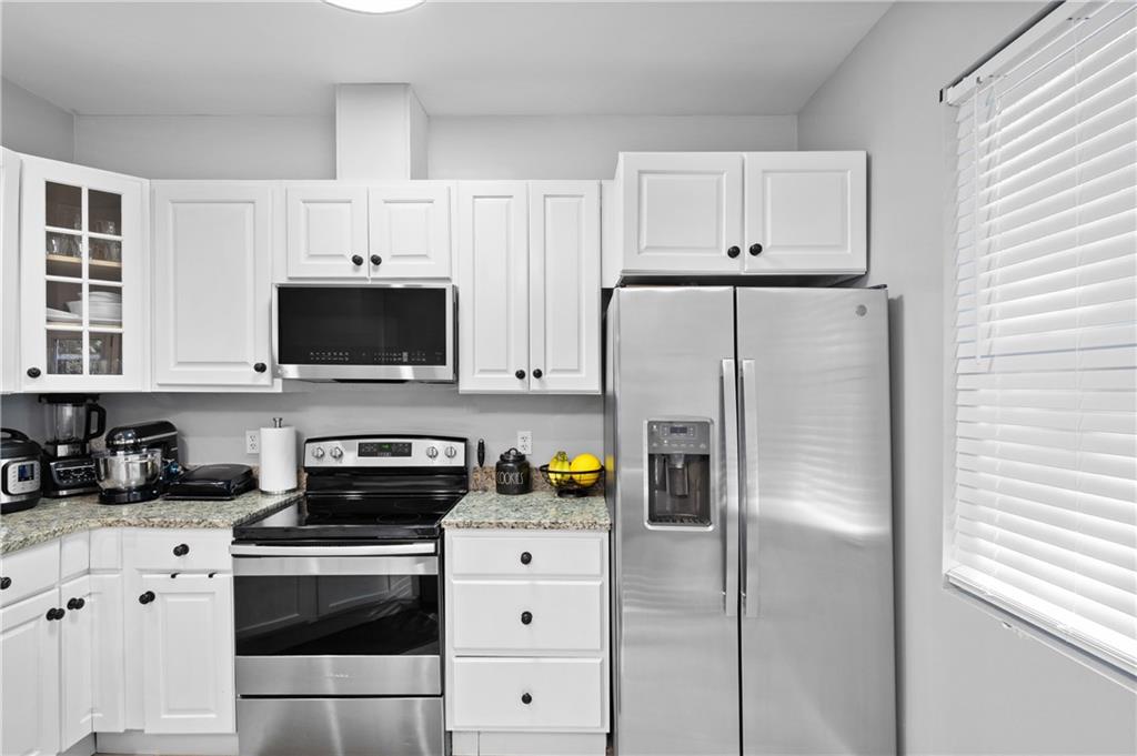 52 Hampton Drive Cartersville, GA 30121 - Photo 13 of 24