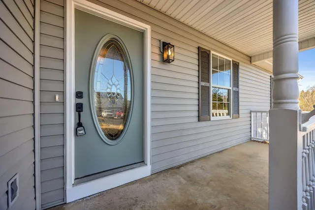 $355,900 | 401 Bluff View Drive, Ringgold, GA 30736