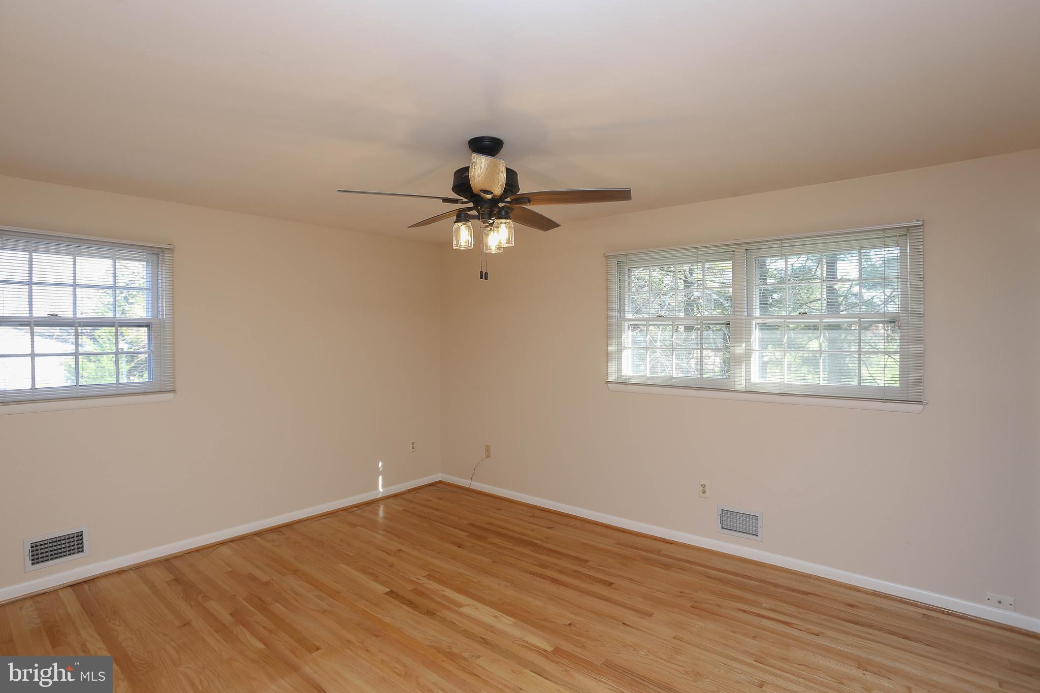 3229 Ramblewood Road Ellicott City, MD 21042 - Photo 11 of 27 Gallery Image 11