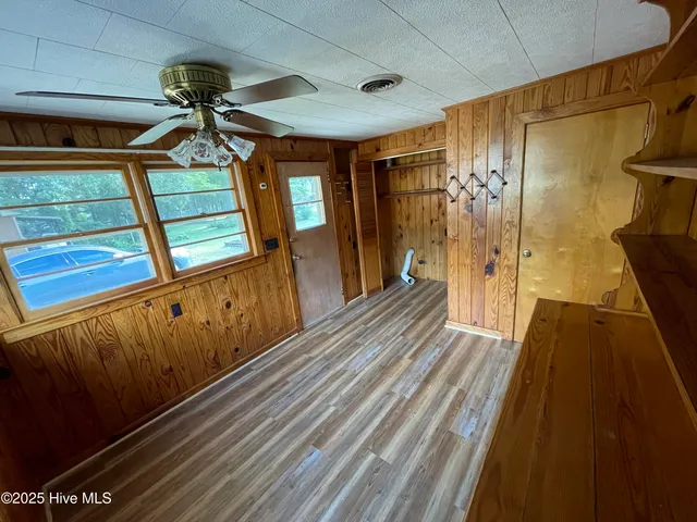 $1,395 | 3205 Bridges Street, Morehead City, NC 28557