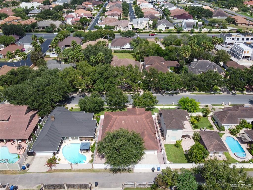 321 Condor Avenue McAllen, TX 78504 - Photo 25 of 25 an aerial view of residential houses with outdoor space