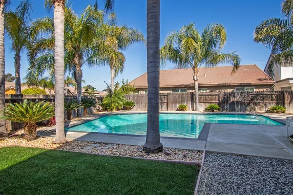 $725,000 | 751 Banff Drive, Newman, CA 95360