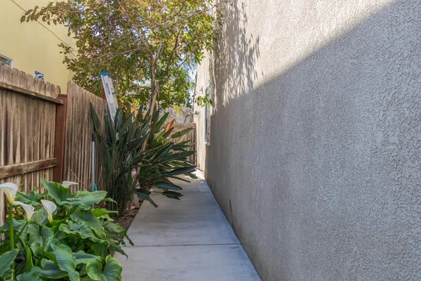 $725,000 | 751 Banff Drive, Newman, CA 95360