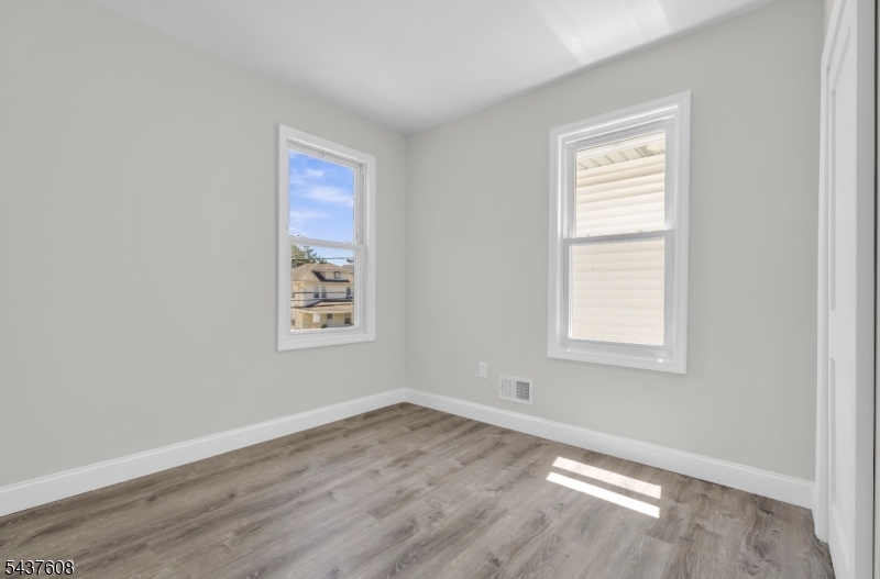 956 Adams Avenue Elizabeth, NJ 07201 - Photo 19 of 23