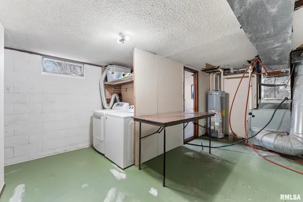 $219,000 | 43 280th Street, Alexis, IL 61412