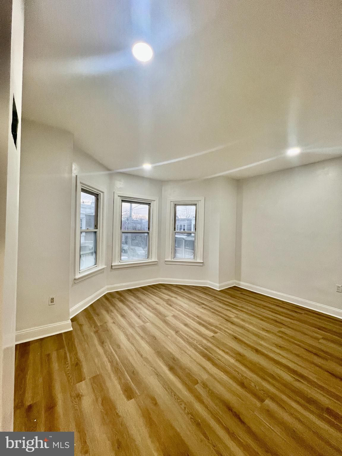 279 West Sheldon Street Philadelphia, PA 19120 - Photo 15 of 29
