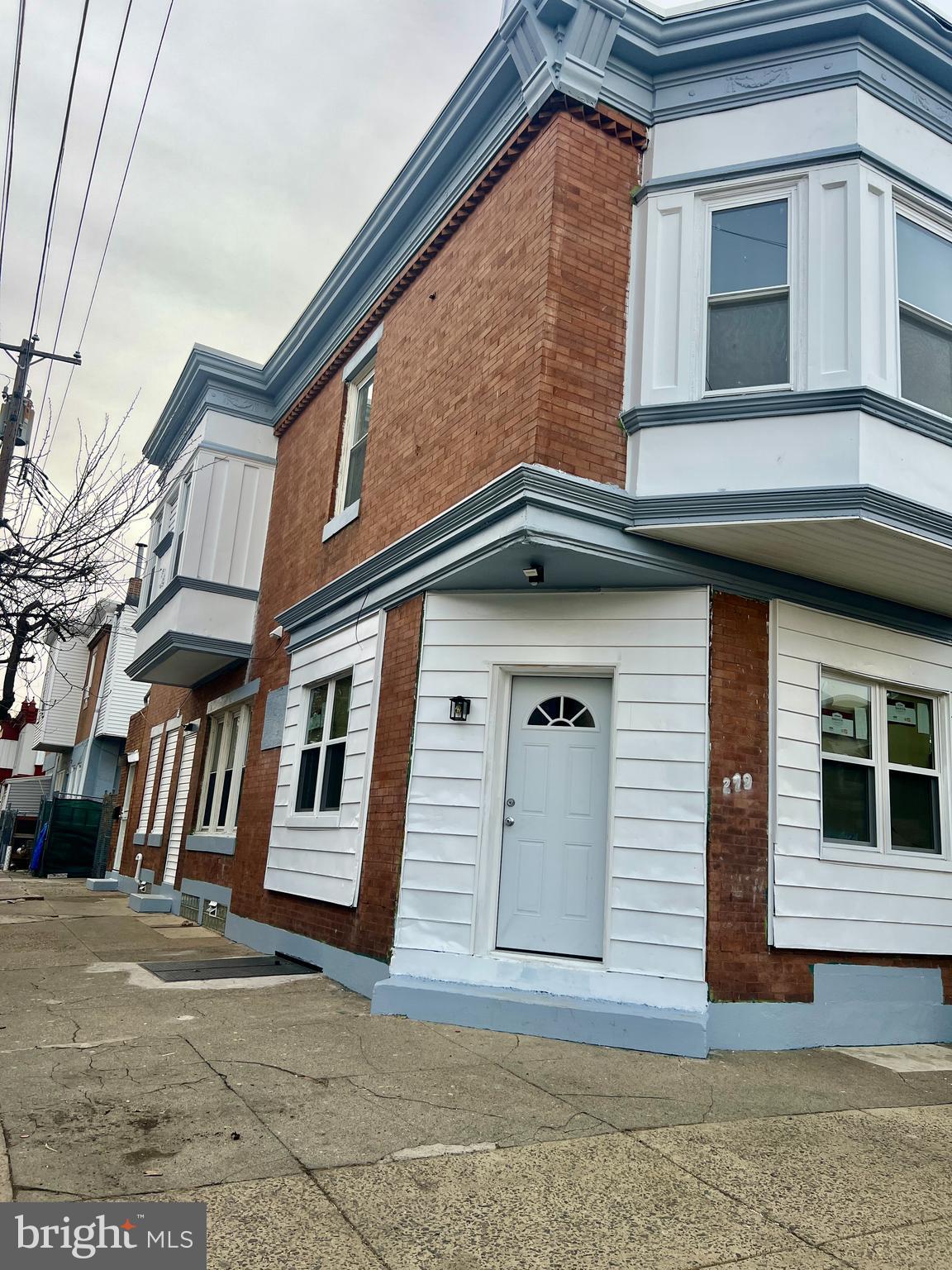 279 West Sheldon Street Philadelphia, PA 19120 - Photo 2 of 29
