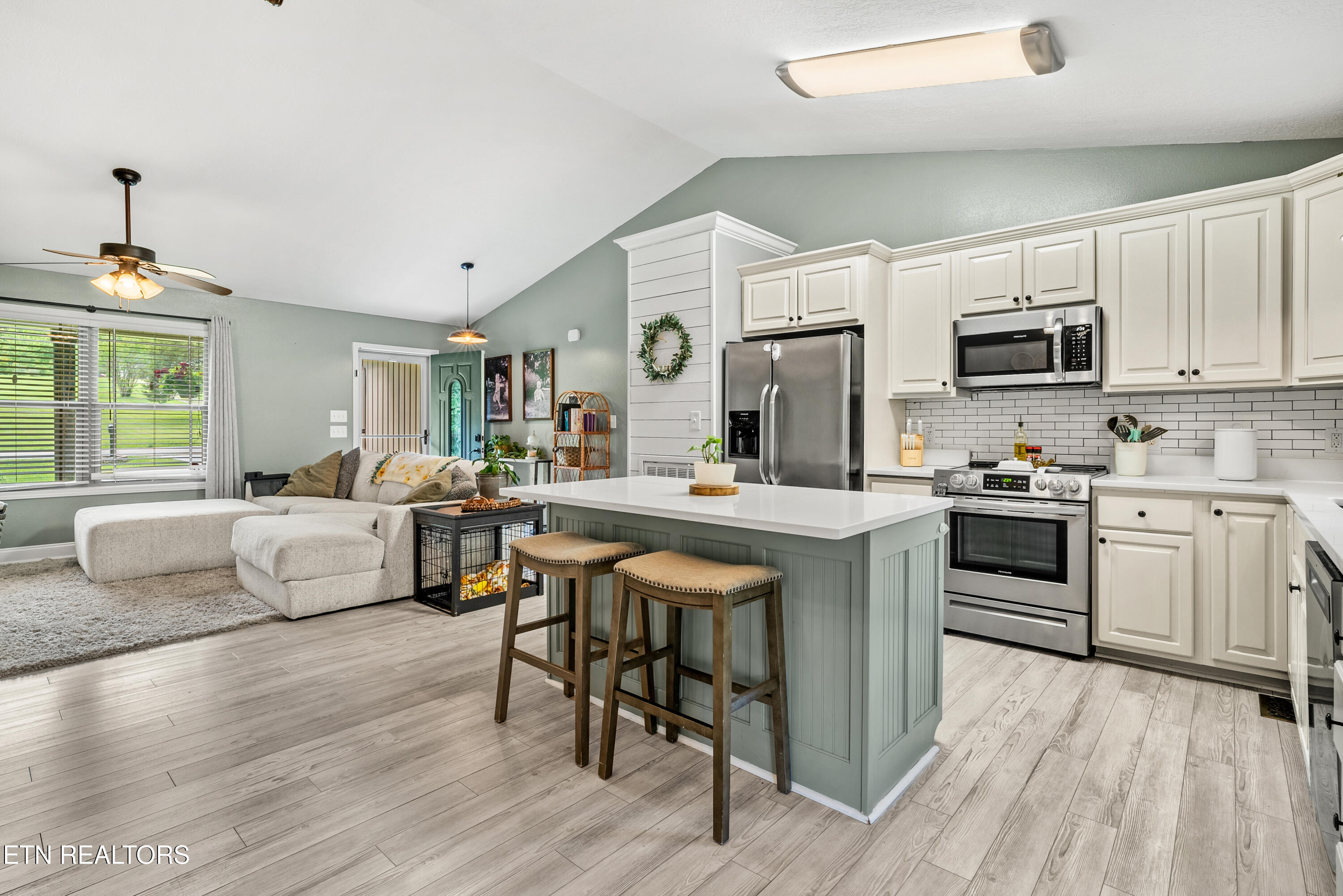 3167 West Wolf Valley Road Clinton, TN 37716 - Photo 14 of 41 Kitchen