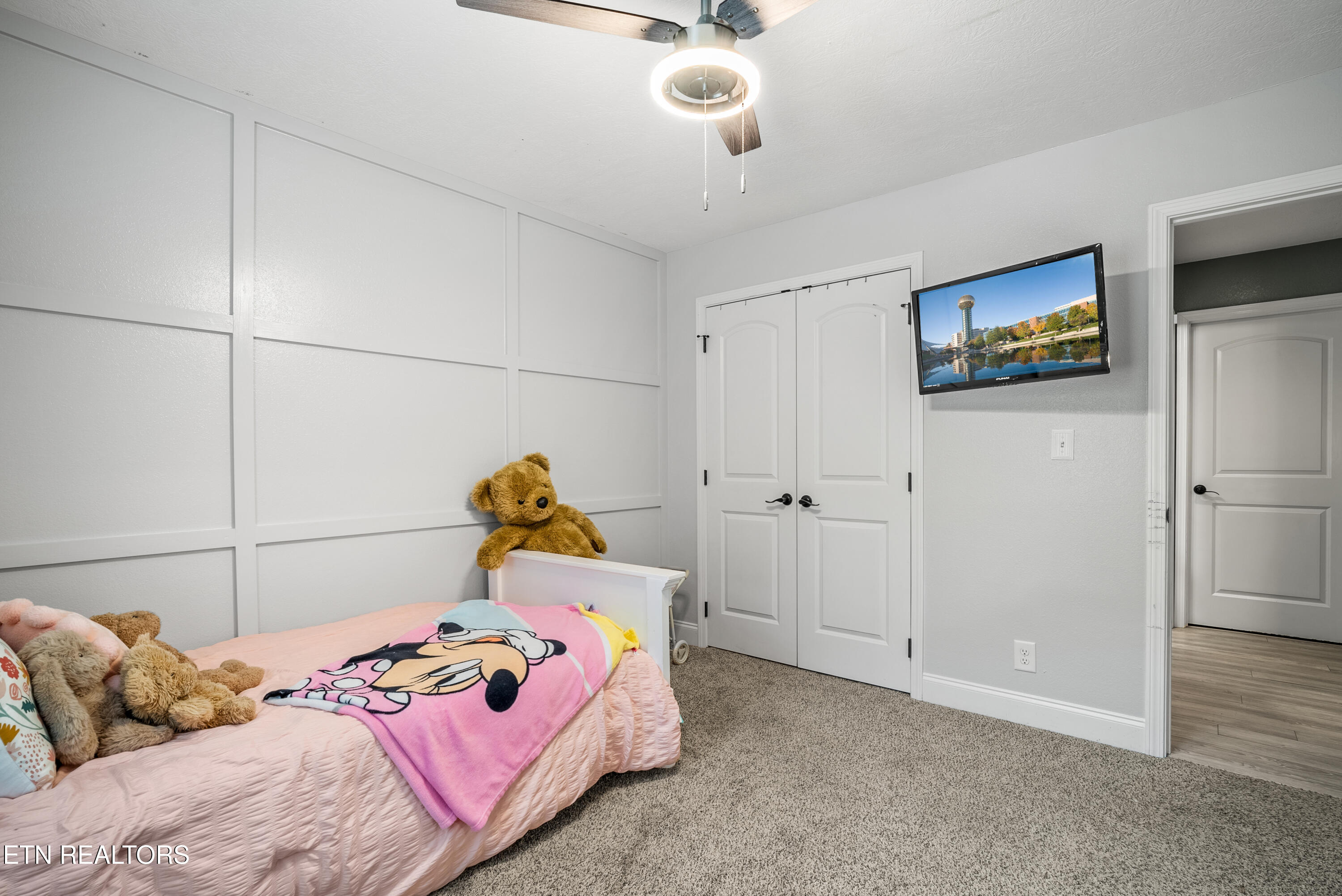 3167 West Wolf Valley Road Clinton, TN 37716 - Photo 20 of 41 Bedroom 2