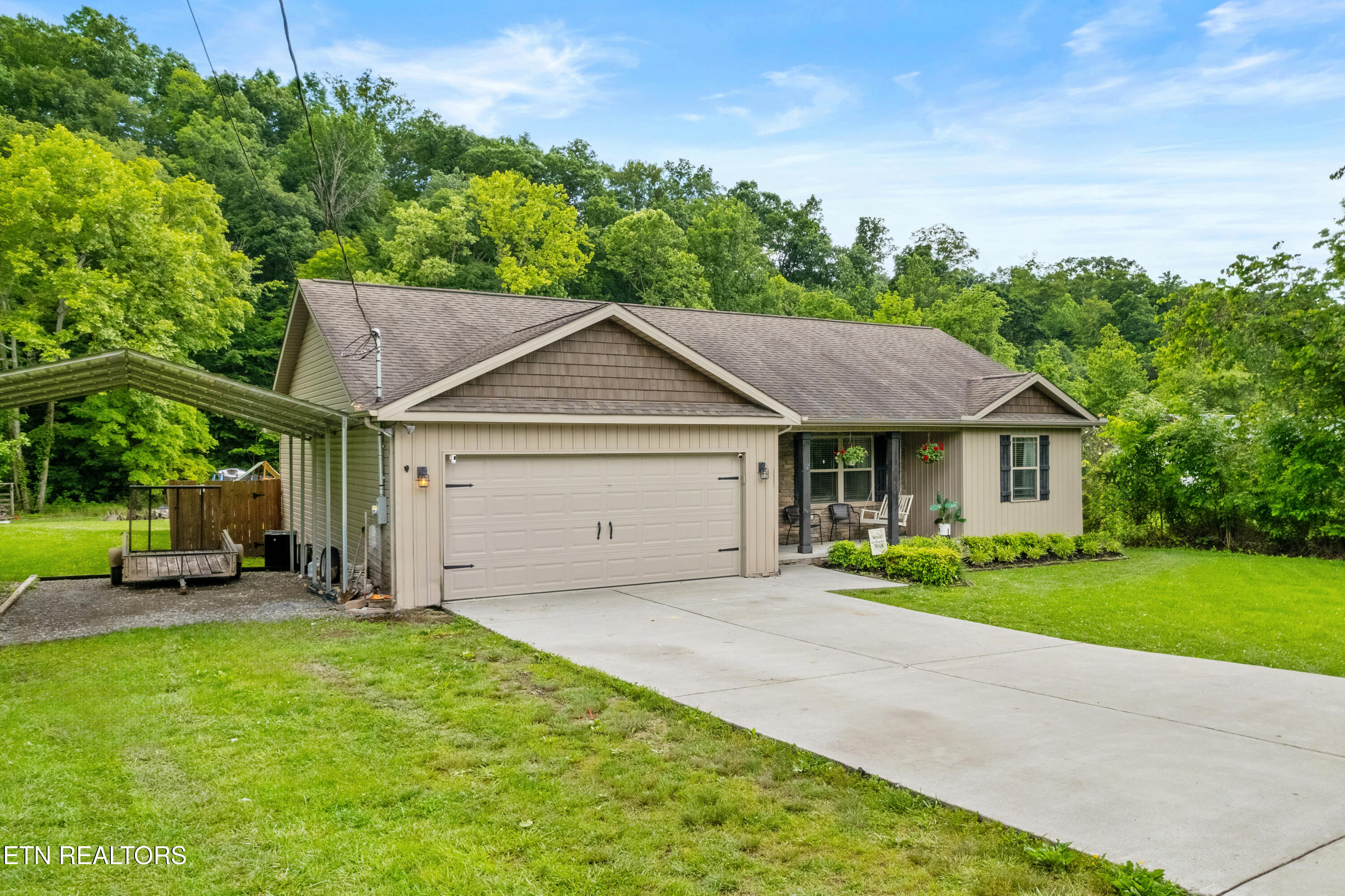 3167 West Wolf Valley Road Clinton, TN 37716 - Photo 2 of 41 Exterior