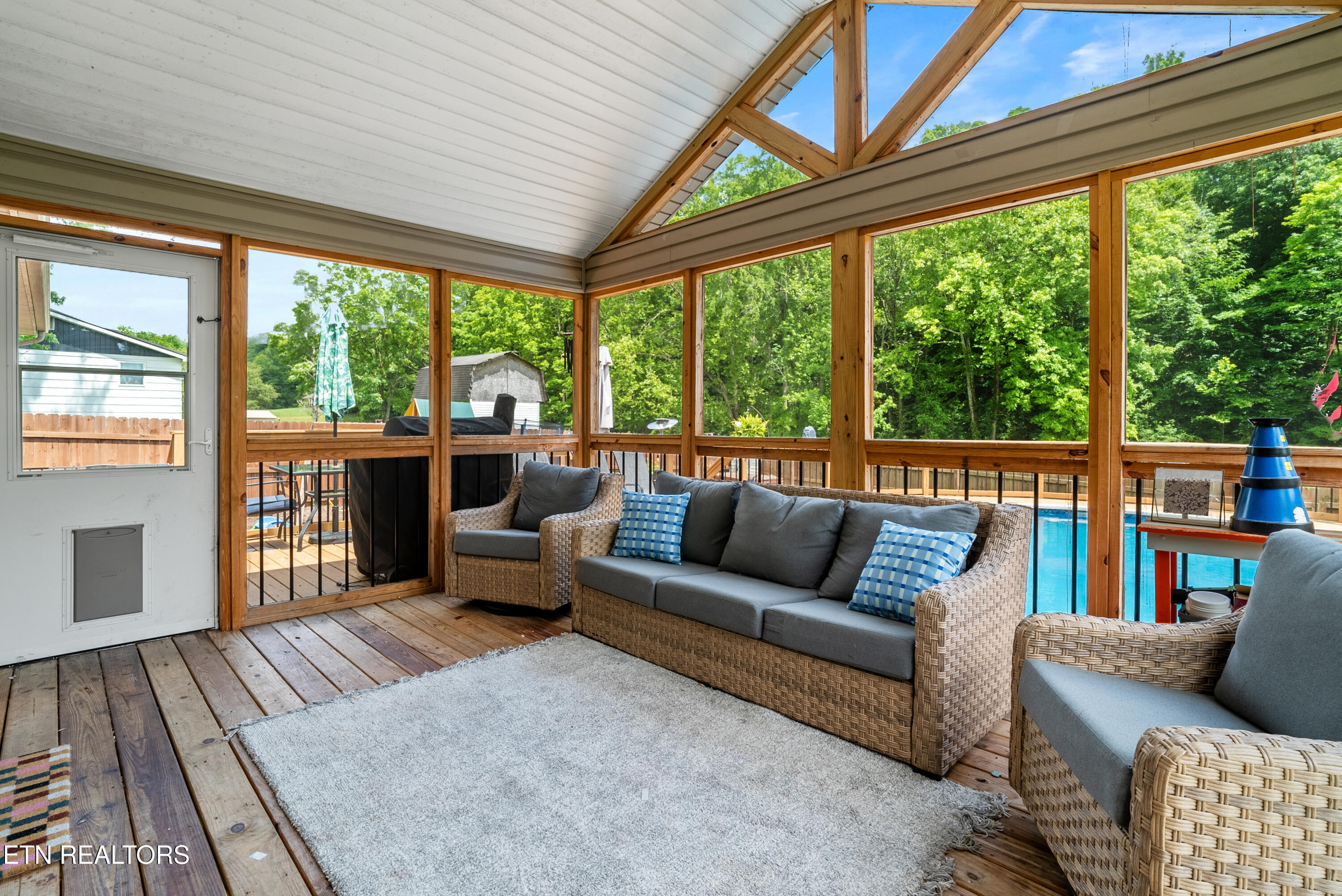 3167 West Wolf Valley Road Clinton, TN 37716 - Photo 26 of 41 Covered Porch