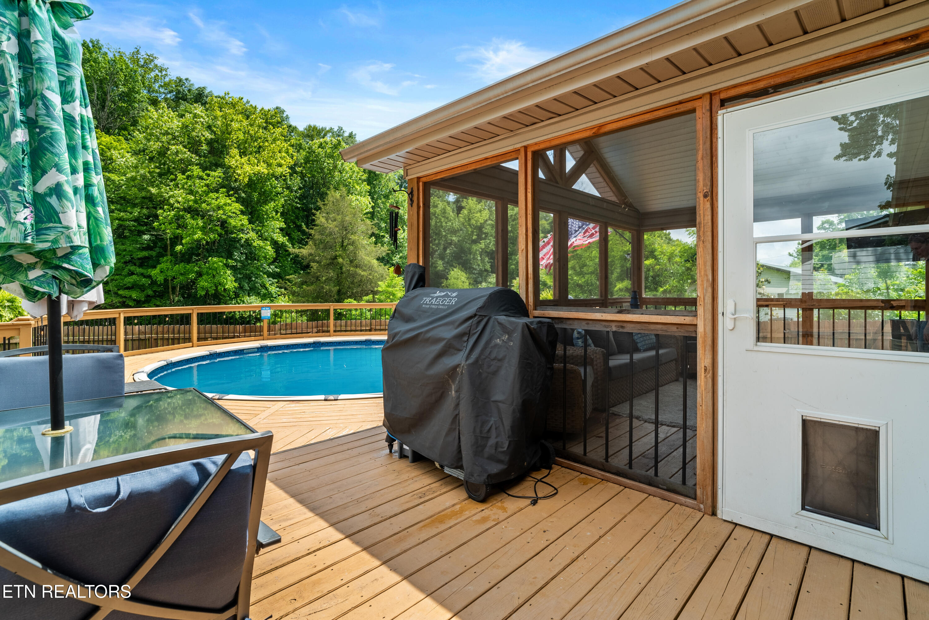 3167 West Wolf Valley Road Clinton, TN 37716 - Photo 27 of 41 Deck