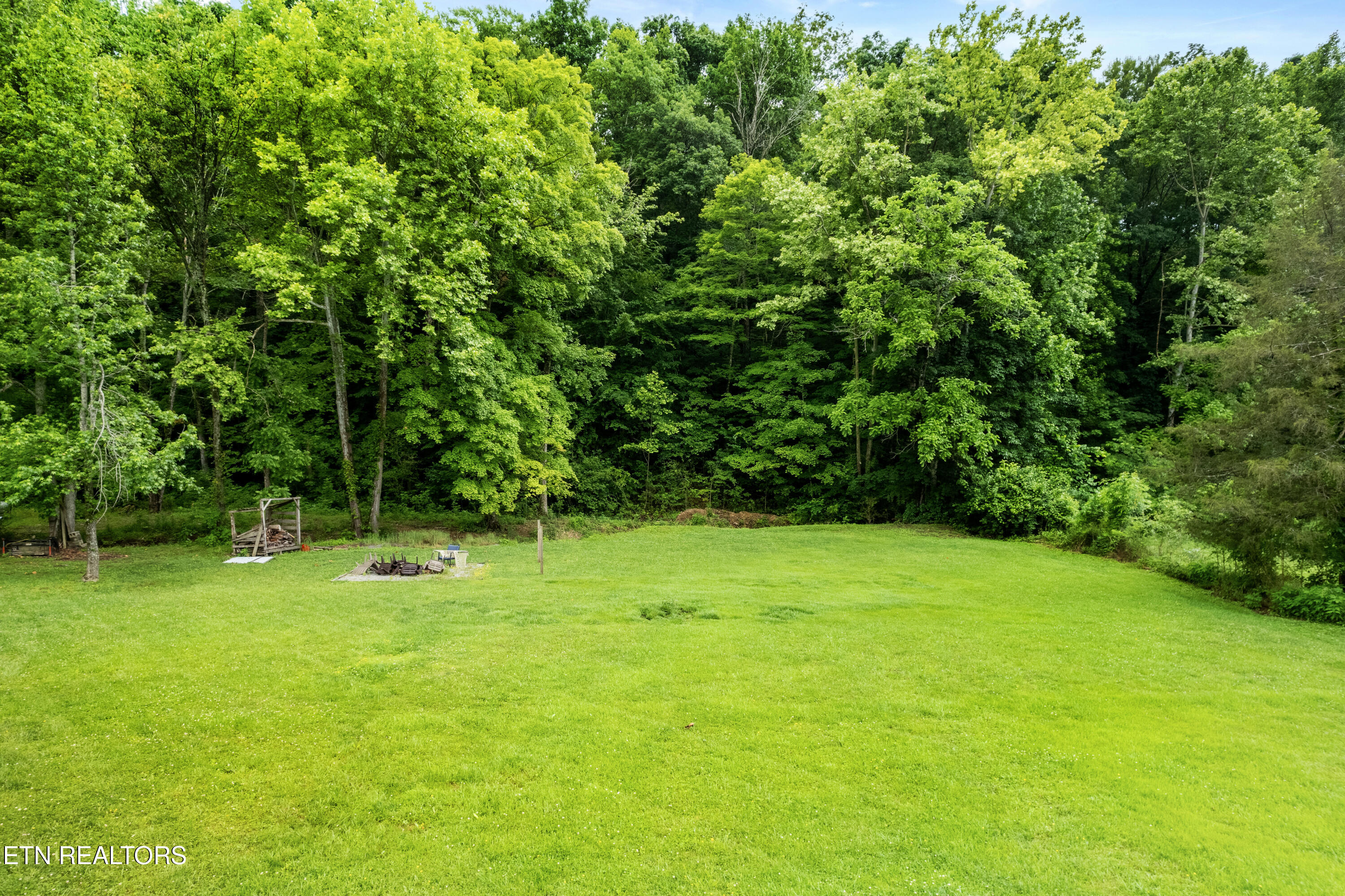 3167 West Wolf Valley Road Clinton, TN 37716 - Photo 34 of 41 Backyard