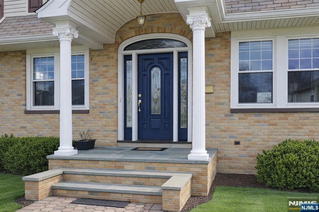 48 Marinus Street Rochelle Park, NJ 07662 - Photo 2 of 42