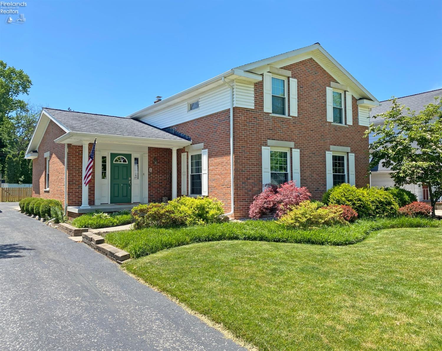 762 Barker Road Fremont, OH 43420 - Photo 1 of 38 Gallery Image 1