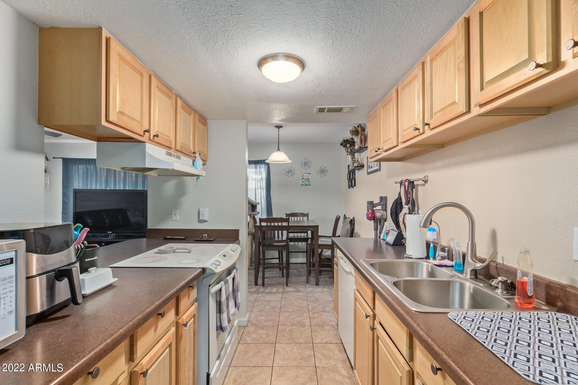 5418 West Hearn Road Glendale, AZ 85306 - Photo 9 of 14 12-Hearn