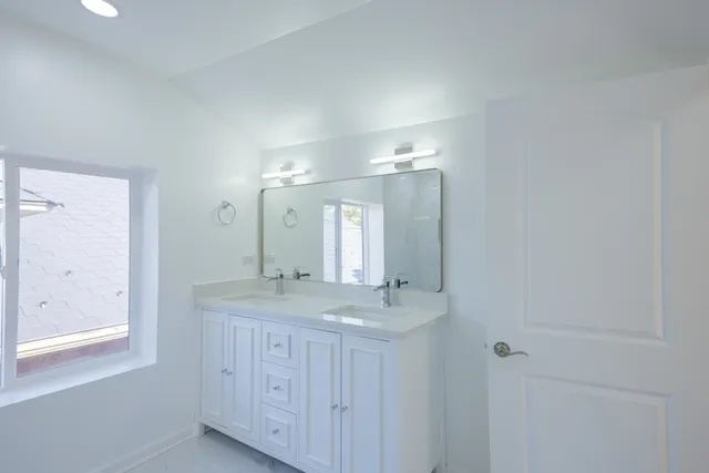 $316,999 | 7437 South Merrill Avenue, Chicago, IL 60649