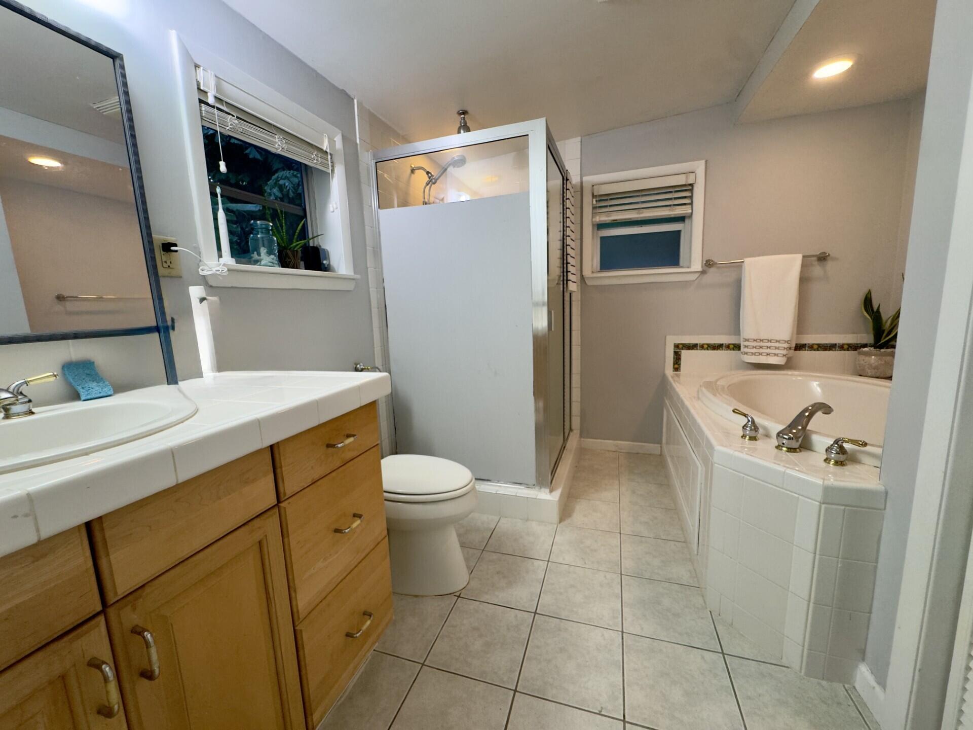 13 Bass Avenue Key Largo, FL 33037 - Photo 27 of 45 4