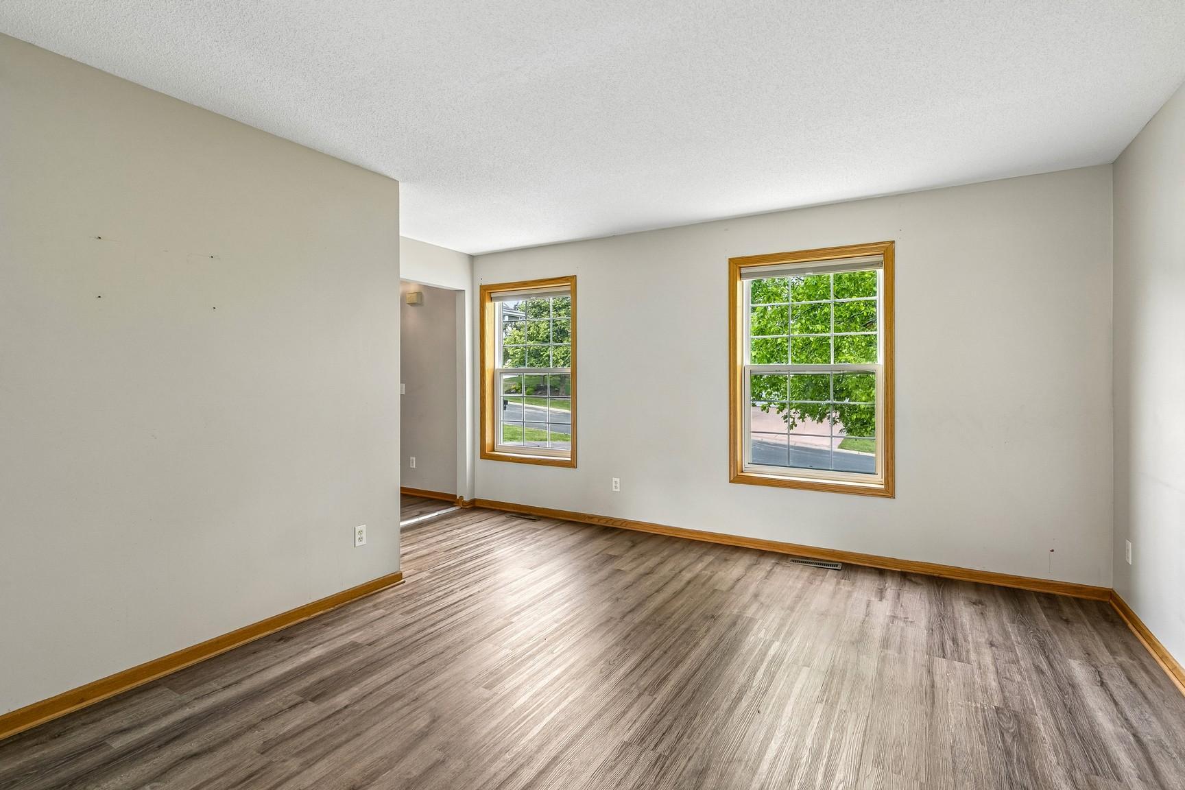4926 Rusten Road Eagan, MN 55122 - Photo 7 of 50