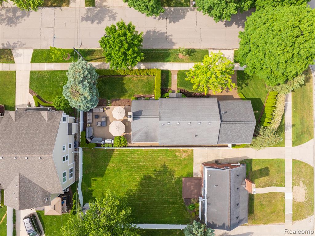 2872 Manchester Road Birmingham, MI 48009 - Photo 37 of 53