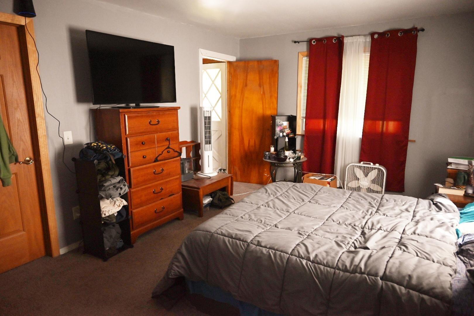20495 West Cupp Road Elsie, MI 48831 - Photo 18 of 62 master bed