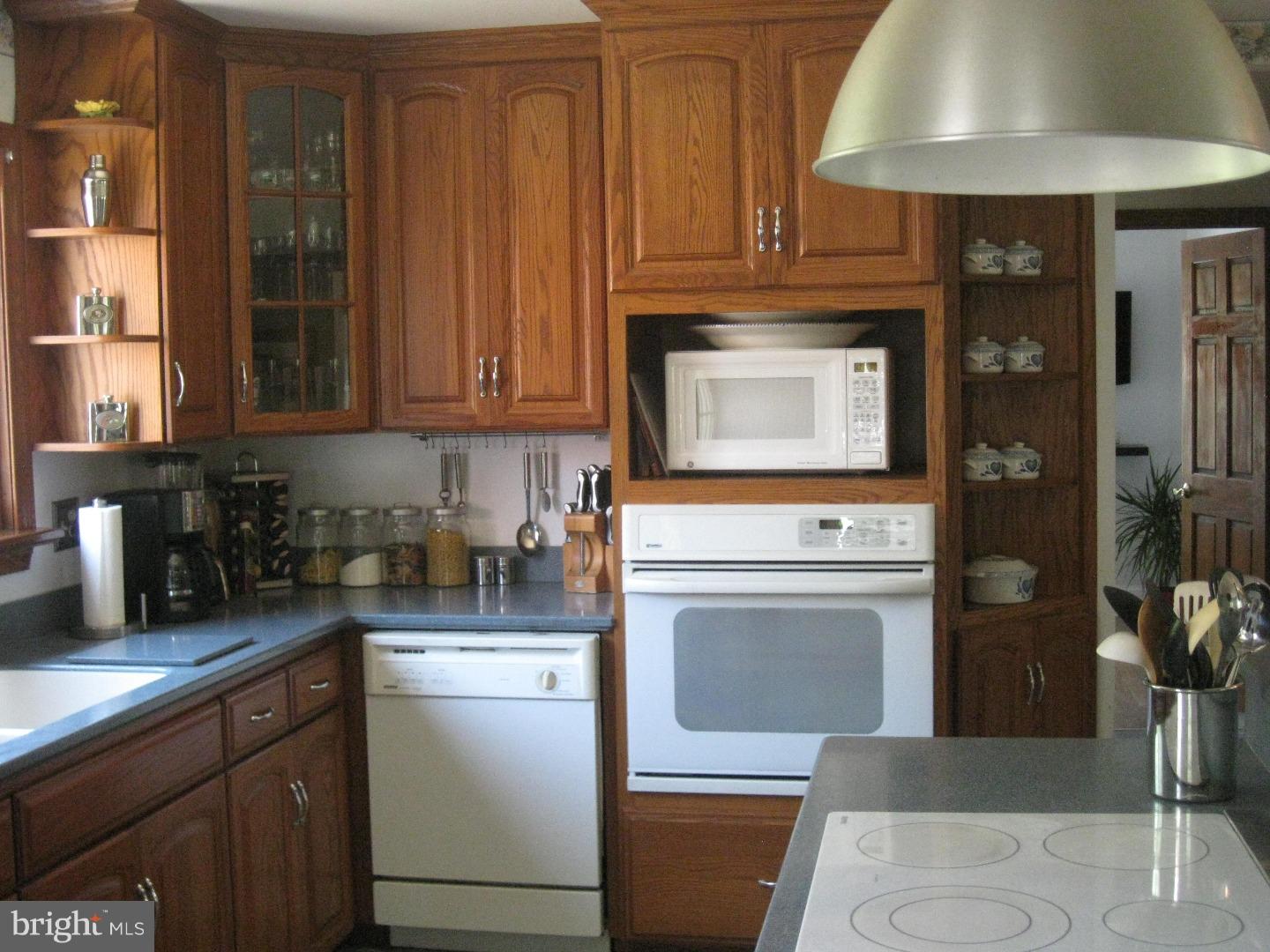 2601 Easton Road Hellertown, PA 18055 - Photo 8 of 25