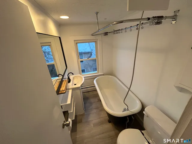 $269,900 | 7 Rose Street, Norwich, CT 06360