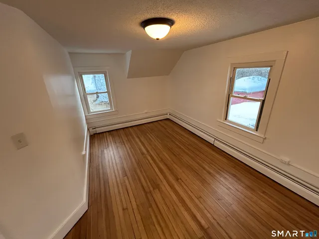 $269,900 | 7 Rose Street, Norwich, CT 06360