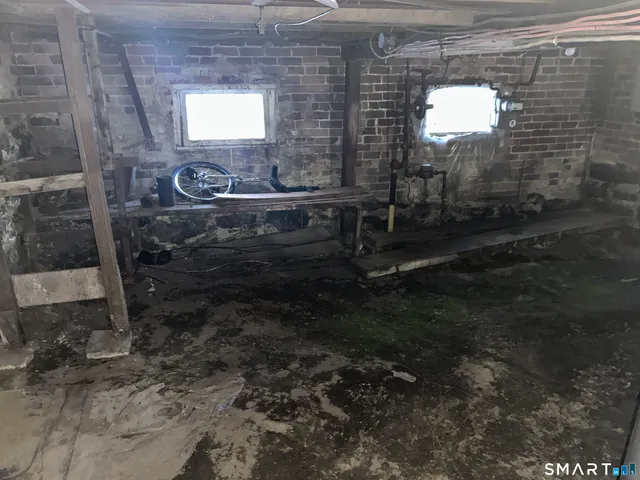 $269,900 | 7 Rose Street, Norwich, CT 06360