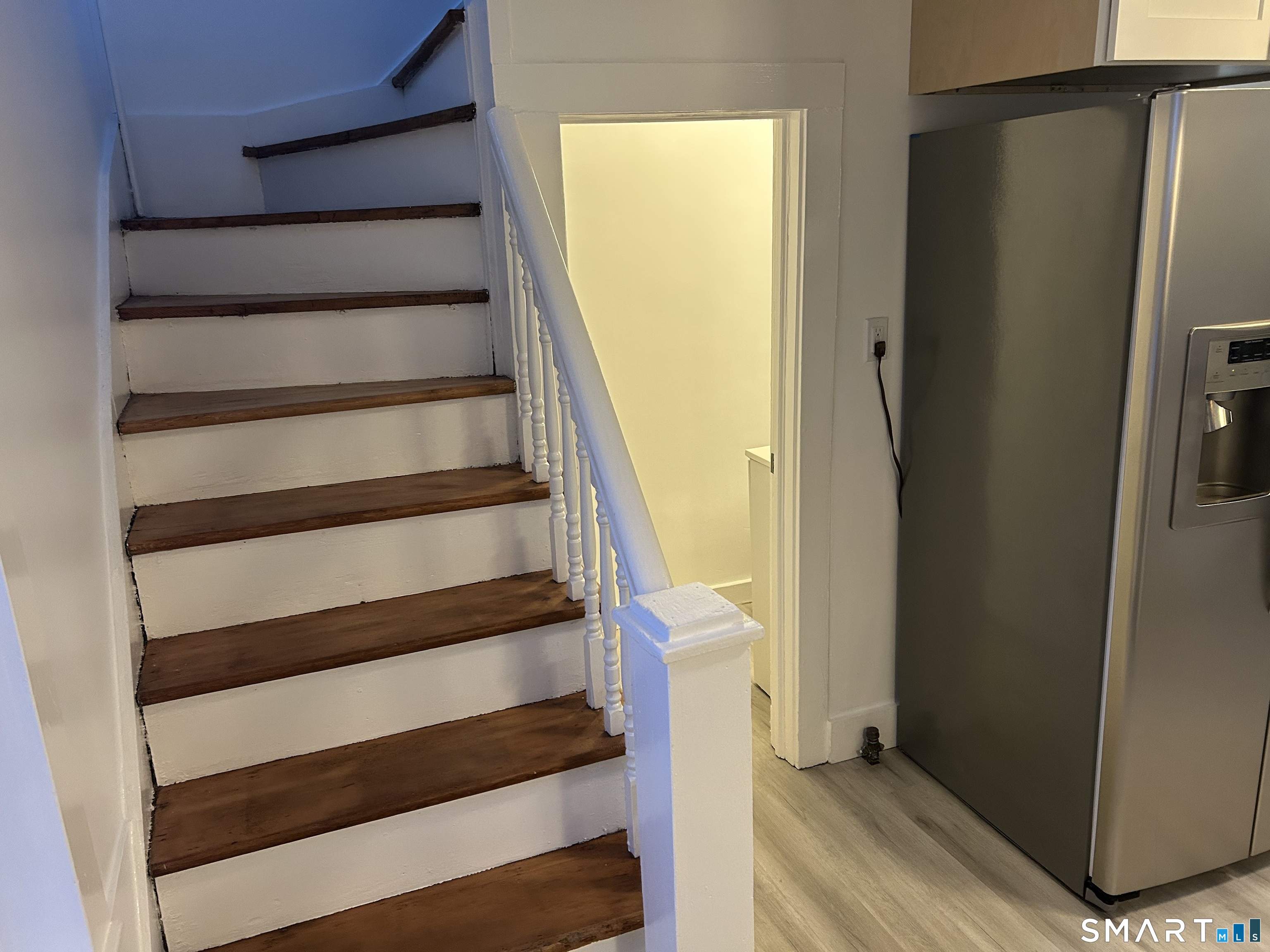 7 Rose Street Norwich, CT 06360 - Photo 8 of 37