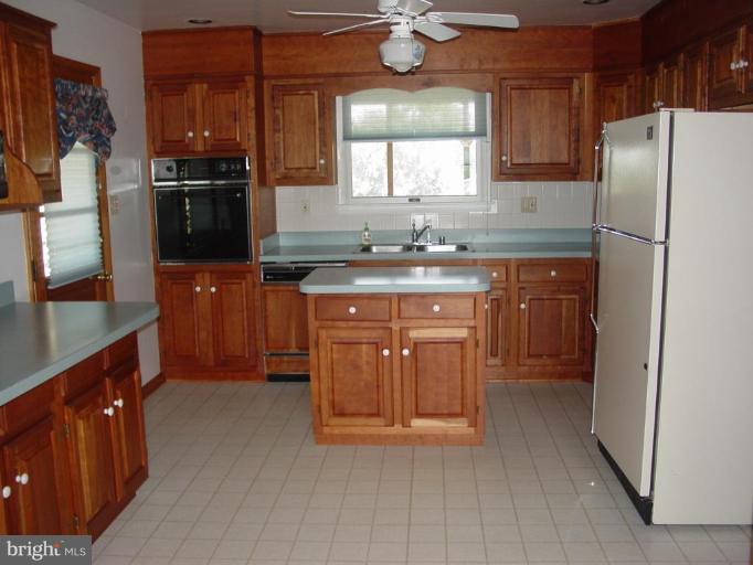 16401 Markoe Road Monkton, MD 21111 - Photo 8 of 14 Kitchen