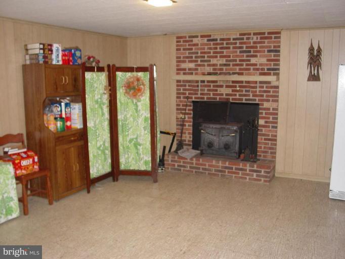 16401 Markoe Road Monkton, MD 21111 - Photo 10 of 14 Family Room