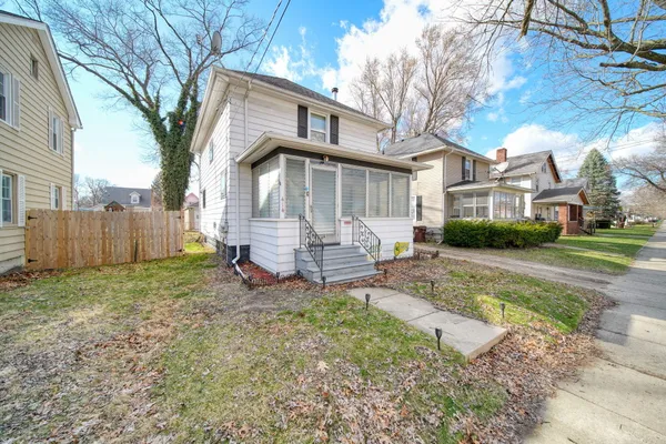 $159,900 | 414 North Pleasant Street, Jackson, MI 49202
