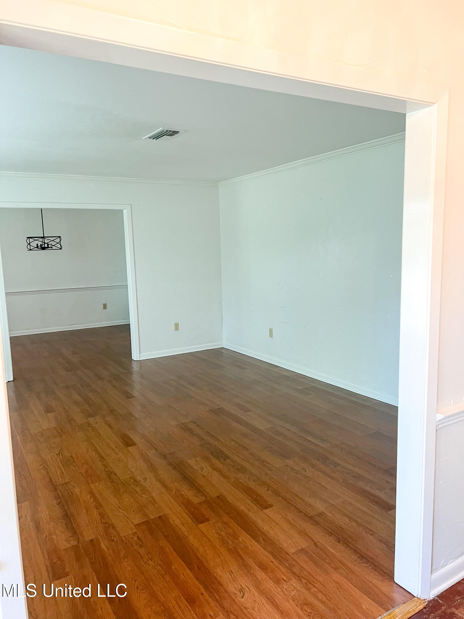 5365 Red Fox Road Jackson, MS 39211 - Photo 3 of 19 IMG_1200