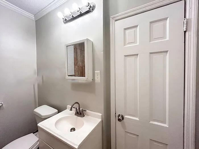 362 Hewlett Road Memphis, TN 38109 - Photo 6 of 10