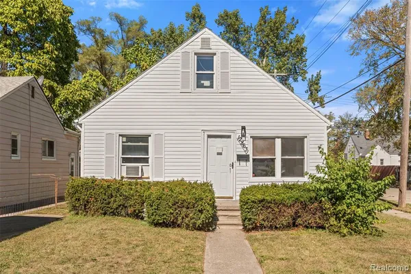 $149,000 | 12863 Couwlier Avenue, Warren, MI 48089