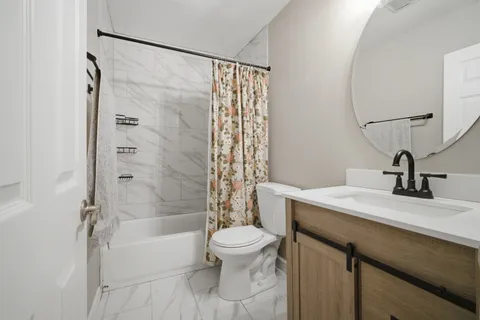 $190,000 | 500 North Wilke Road, Unit 105, Palatine, IL 60074