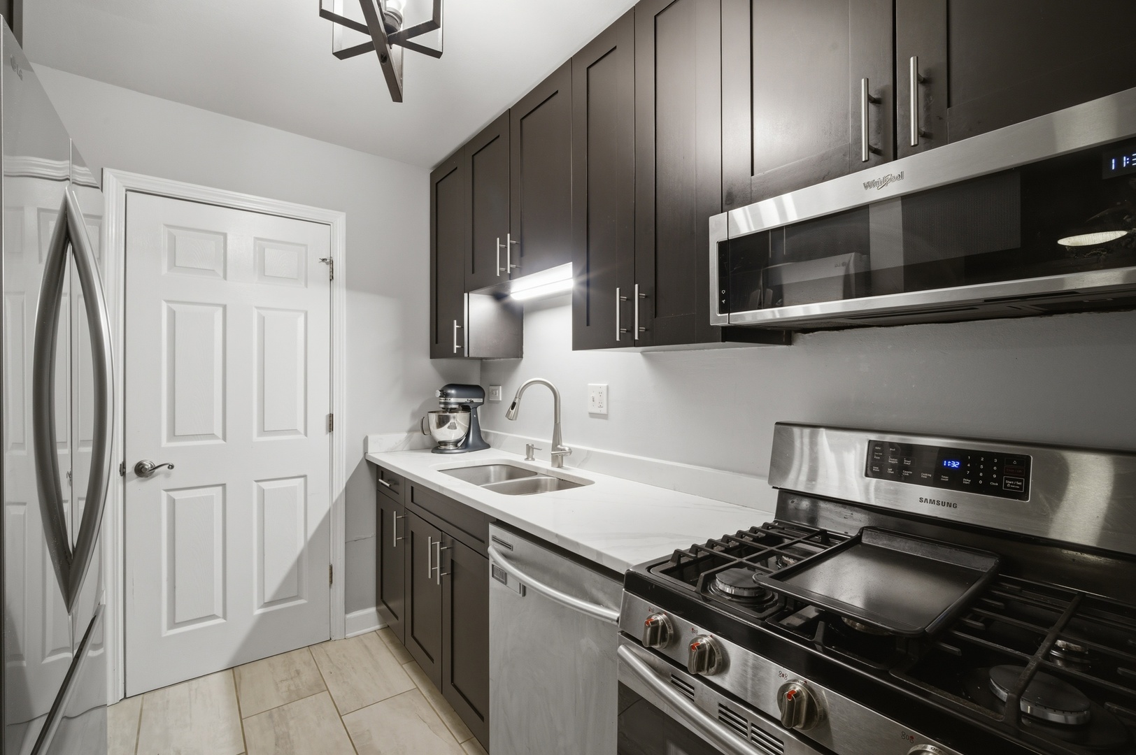 500 North Wilke Road, Unit 105 Palatine, IL 60074 - Photo 4 of 16