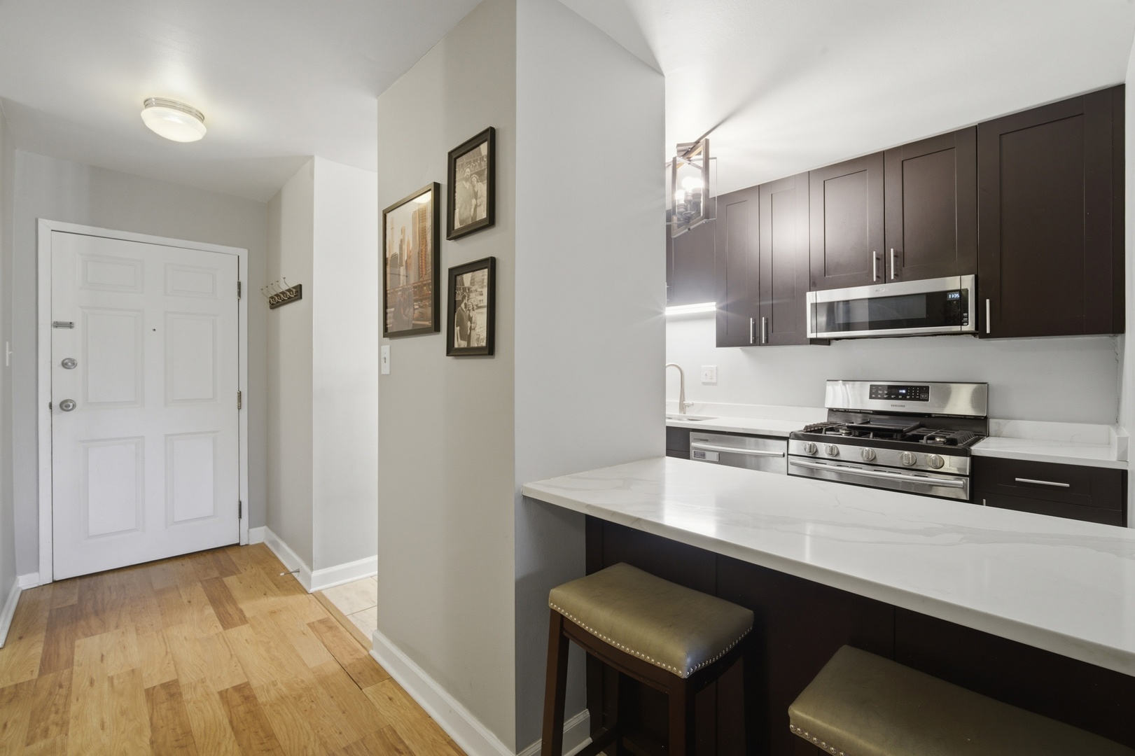 500 North Wilke Road, Unit 105 Palatine, IL 60074 - Photo 5 of 16