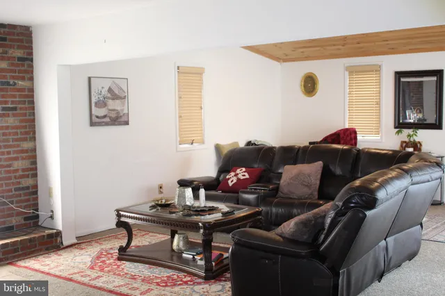 $4,000 | 219 Meadow Drive, Mount Laurel, NJ 08054