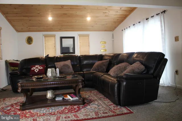 $4,000 | 219 Meadow Drive, Mount Laurel, NJ 08054