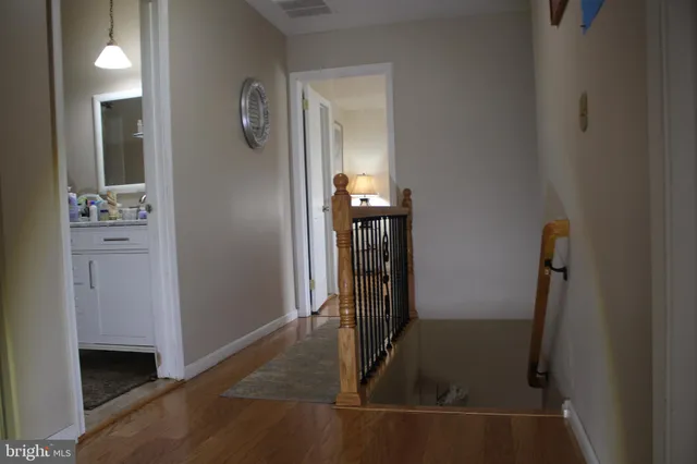 $4,000 | 219 Meadow Drive, Mount Laurel, NJ 08054